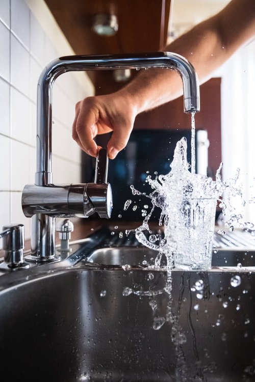 Plombier pour fuite d'eau Nîmes